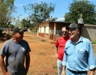 El Coordinador General, Lic. Pedro González Delgado visita a beneficiados por el Programa Emergencias Comunitarias
