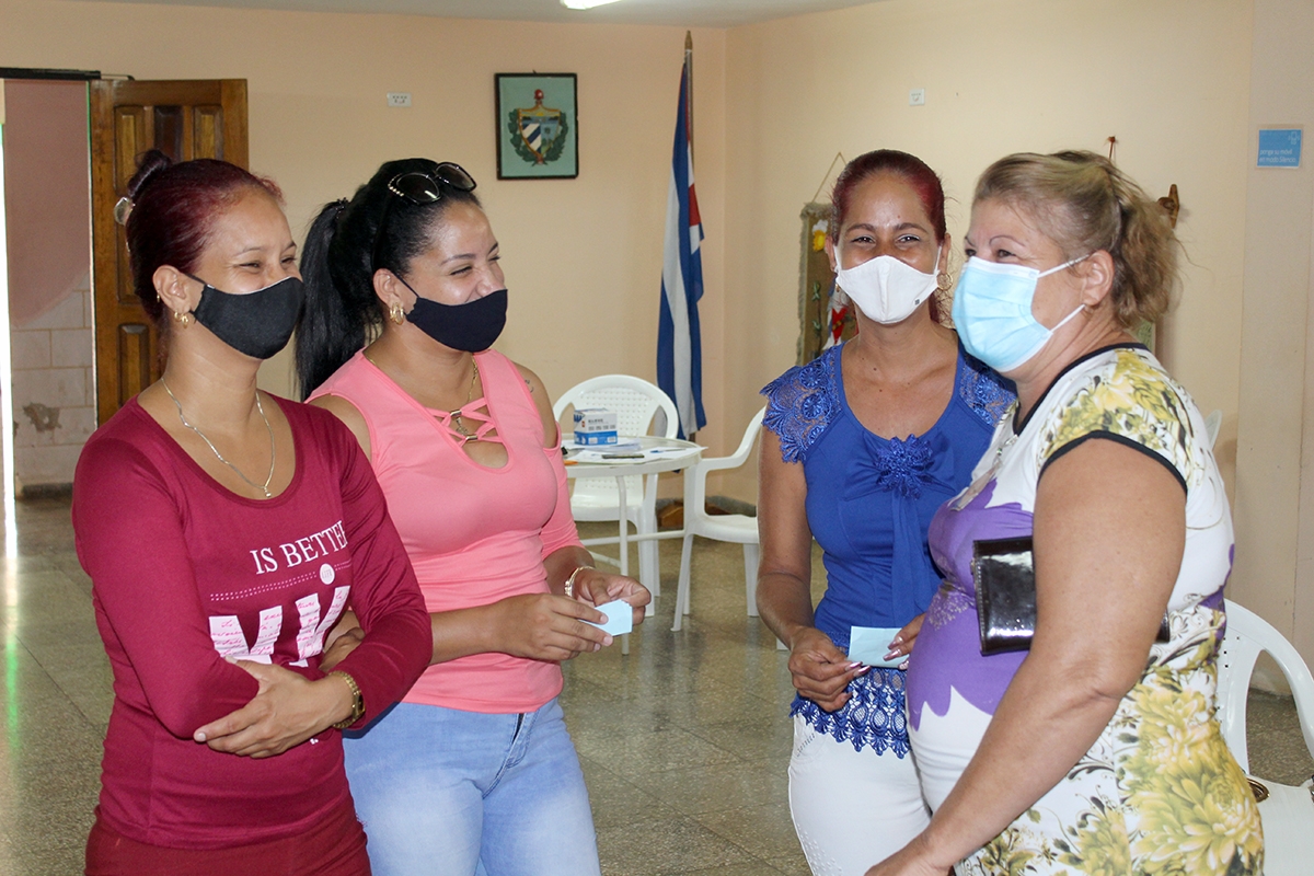 La alegría también formó parte del taller de empoderamiento femenino