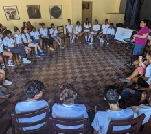 Intercambio en la comunidad de Jovellanos sobre los cambios en la adolescencia