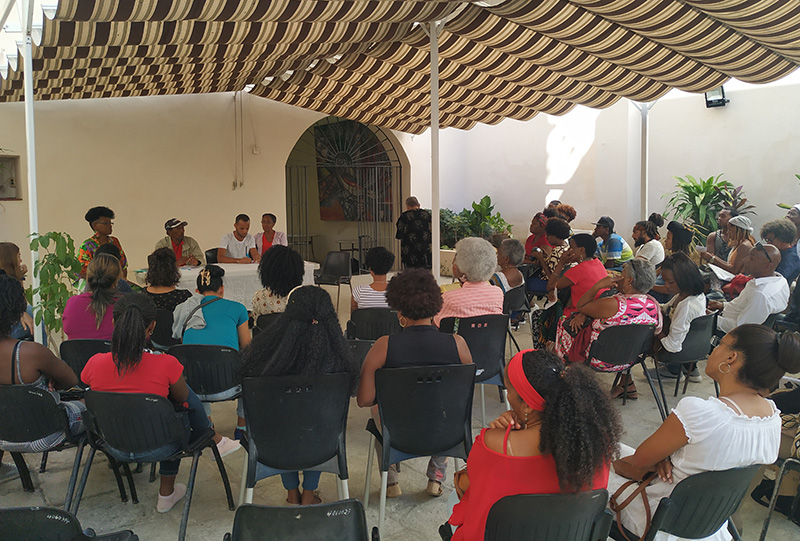 Panel de experiencias de diferentes iniciativas que practican el activismo antirracista