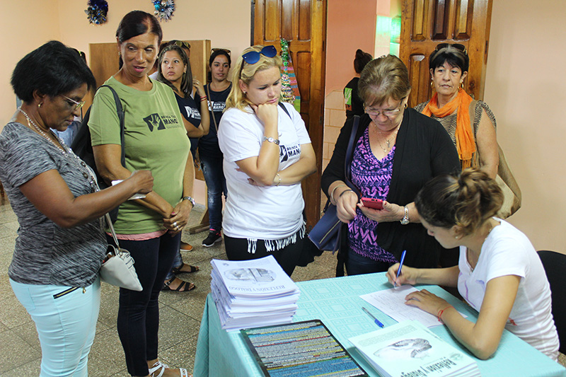 Durante la inscripción al Taller Articulación de líderes comunitarios