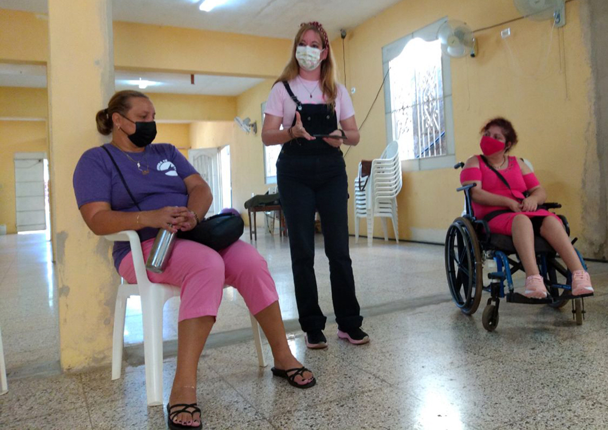 Rocío Fernández, especialista del CCRD-C, enfatiza cómo las afecciones psicológicas inciden en lo fisiológico