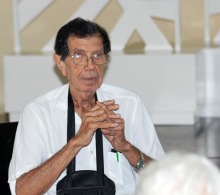 3.-El-conversatorio-del-Dr.-Roberto-Hassan-incito-a-compartir-sobre-las-distintas-maneras-para-alcanzar-una-logevidad-satisfactoria