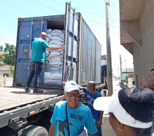 Durante la apertura del contenedor