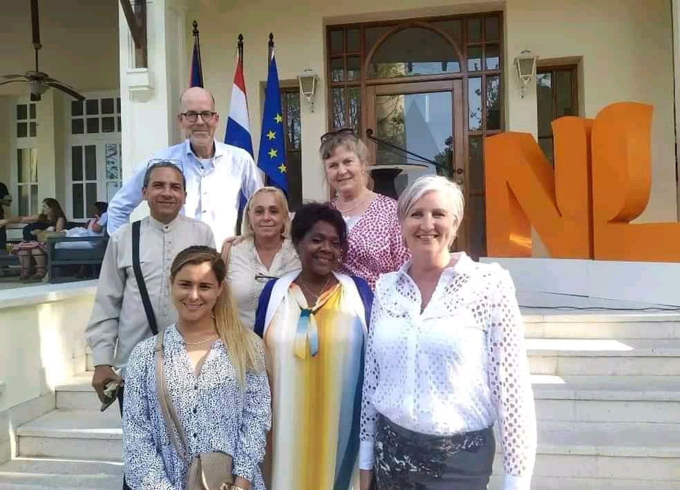 Invitados del CCRD-C y Credit4Cuba son recibidos por el embajador de Holanda y su esposa