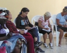 Las cuidadoras completan una encuesta sobre señales de alerta y estrategias de afrontamiento