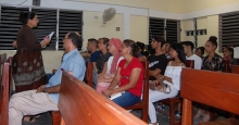 Impartiendo a los jóvenes temáticas sobre el Nuevo Testamento