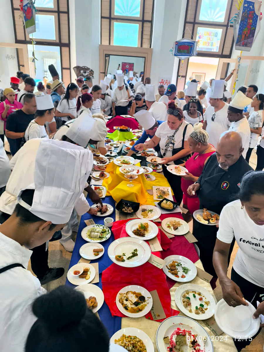 El festival culinario se efectuó en la casa sede de la ACAA de Cárdenas donde participaron también estudiantes de la Escuela de Gastronomía y el proyecto comunitario Chefs del Futuro