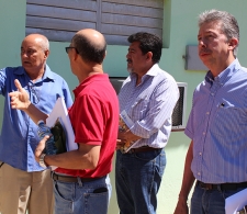 Delegación de World Vision recorre las distintas áreas del CCRD-C, acompañados por coordinador del CID (a la izquierda)