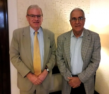 Patrice Paoli, Embajador de Francia en Cuba (izquierda) junto al Coordinador General del CCRD-C, Pedro González