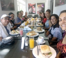 Colaboradores y nuevos especialistas que forman parte del trabajo comunitario