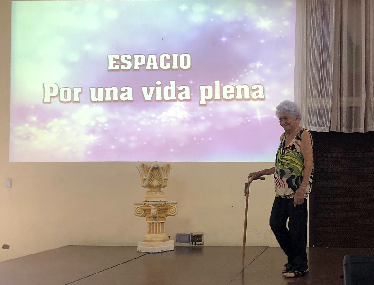 Durante el desfile de modelos de la 3ra edad