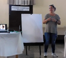 Yenia Pupo, coordinadora del Programa Académico del CCRD-Cuba, dio la bienvenida al taller
