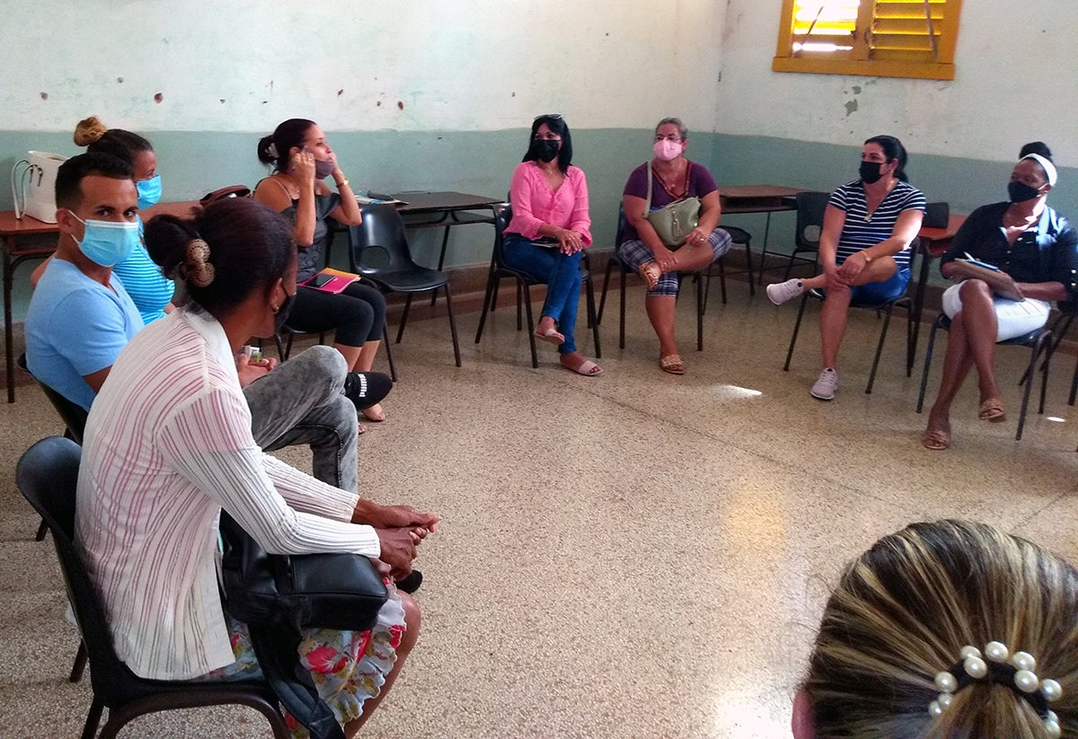 Las especialistas comparten sus experiencias de trabajo con niños durante este período