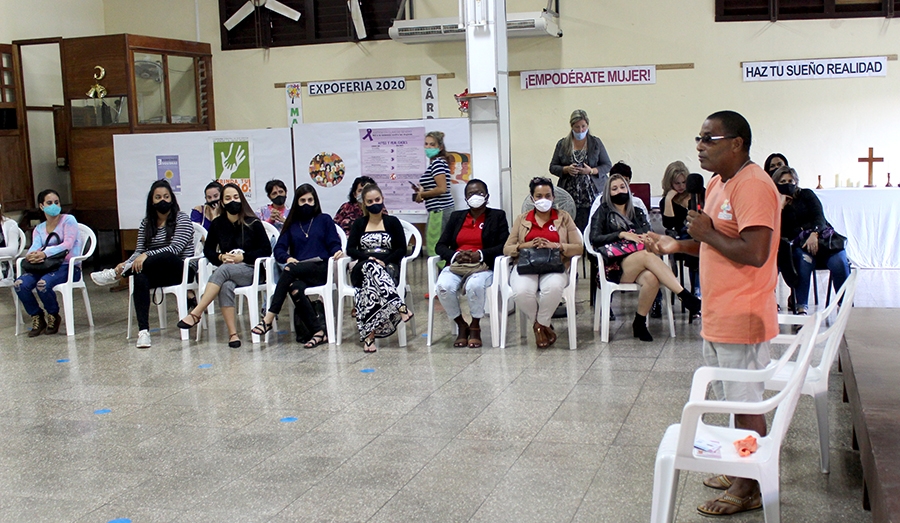 Omar Mediaceja, especialista del Centro Comunitario para la prevención de ITS, VIH Sida y Hepatitis, también intervino en la dinámica de Autocuidado