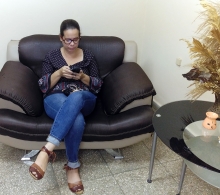 Beatriz Lima, coordinadora de la Pastoral para la Reflexión y el Diálogo, pendiente a los debates del Curso para líderes laicos