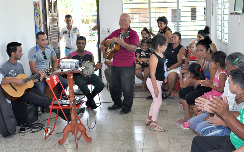 Grupo musical perteneciente al proyecto Manos