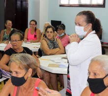 La Dra. Dunia J. Díaz Camellón habla sobre las actividades básicas de higiene de forma segura, así como de la verificación en cuanto a la medicación