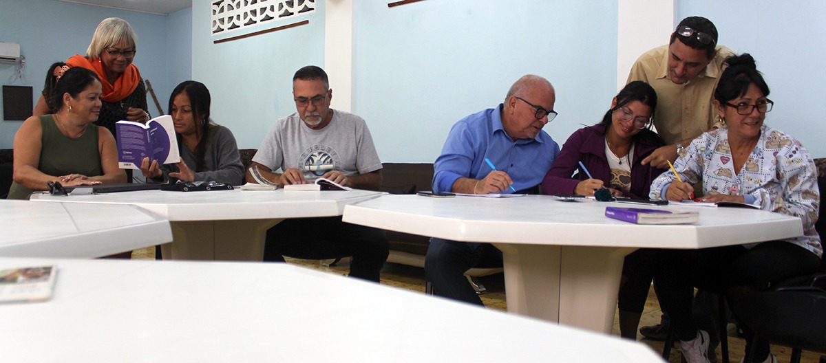 Se trabajó en equipos para estudiar las distintas políticas de ACT Alianza