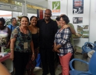 Lázaro Suárez Navarro, Presidente de la Asamblea del Poder Popular en Cárdenas (al centro), comparte con trabajadores del CCRD-C