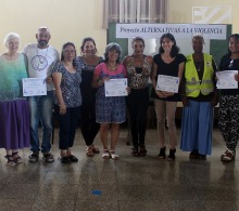 Los participantes al taller fueron divididos en dos grupos que trabajaron en espacios distintos