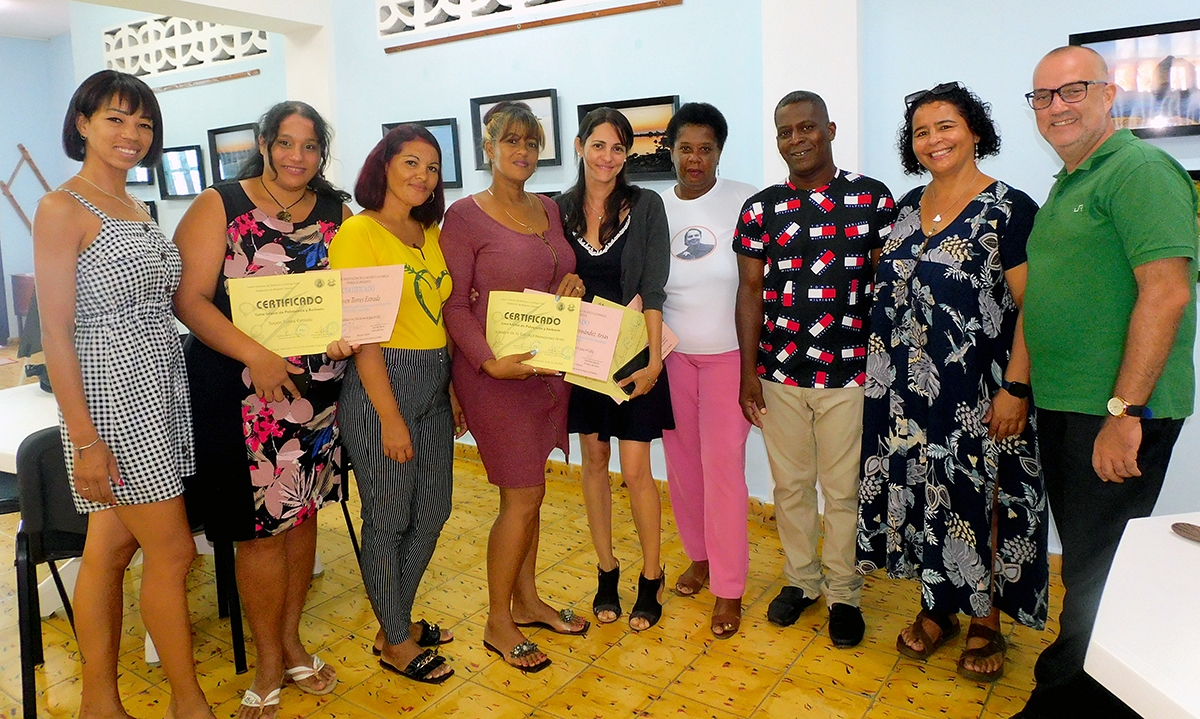 Participantes al Curso básico de peluquería y barbería