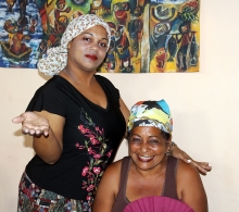 Cuadro plástico que muestra nuestras tradiciones en cuanto a vestuario