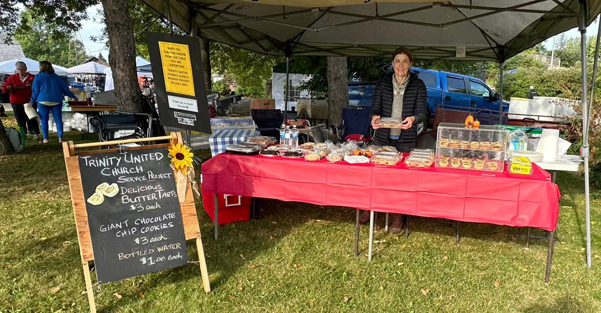 En esta feria, realizada recientemente, se ofertaron productos alimenticios, confeccionados en casa