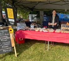 En esta feria, realizada recientemente, se ofertaron productos alimenticios, confeccionados en casa