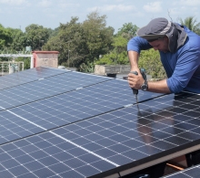 En el proceso de instalación de los paneles solares