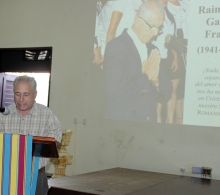 El museólogo e investigador Ernesto Álvarez Blanco recordó al Reverendo Raimundo García Franco en sus palabras durante el homenaje
