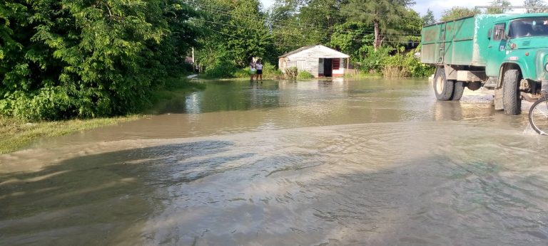 Huracán Melissa, la crecida de los ríos como el Cauto también han provocado inundaciones