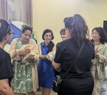 Especialistas de la Clínica de Neurodesarrollo reciben una donación de materiales didácticos y educativos