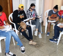 Otro equipo durante una dinámica