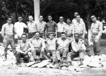 Pastores y laicos reunidos (al centro, el Rev. Raimundo García Franco)