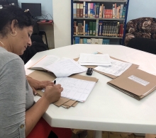 También se asesora a quienes se encuentran aplicando un curso de postgrado, una tesis o una maestría