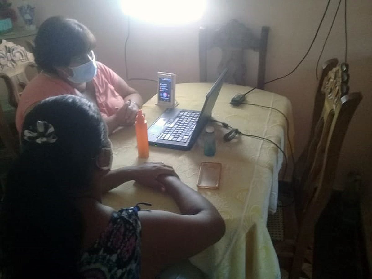 Yudelkis Ríos y Mileidys García, lideresas de la comunidad Carlos Rojas