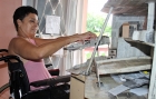 Caridad Betancourt Asen, a sus habilidades en corte y costura, ahora agrega la del trabajo con papier maché