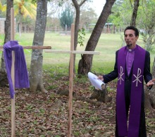 El pastor Alison Infante invitó a reflexionar sobre nuestras acciones