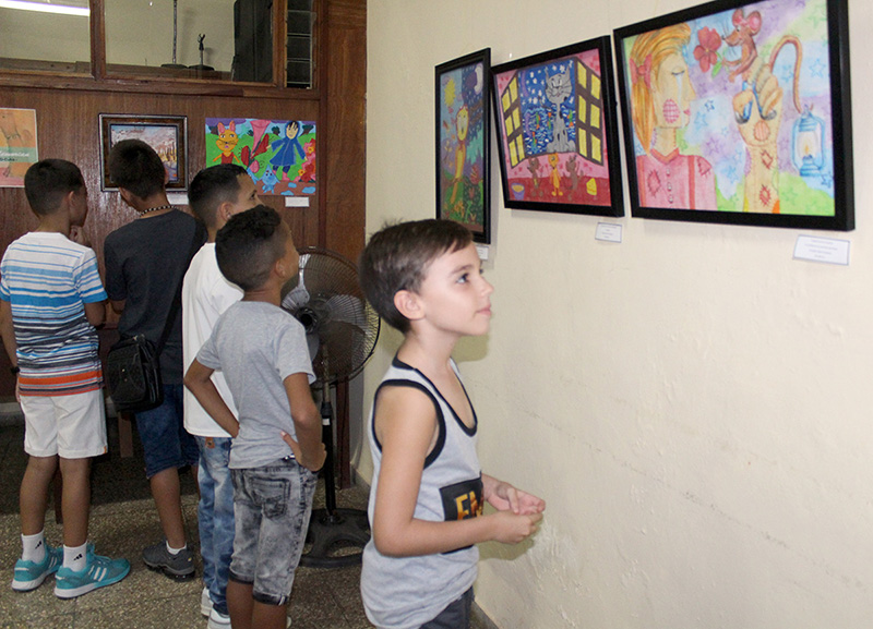 Durante la expo infantil René Castillo in memoriam en el CCRD-C
