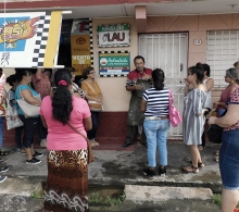 Jorge Sergio Rufín, dueño del Minibazar Lau, habla sobre los orígenes de su negocio a mujeres emprendedoras