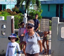 Anitza Puentes, especialista del Centro de Información del CCRD-Cuba, convocó a estudiantes de la escuela primaria Héroes de Playa Girón