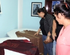 Exposición de prendas típicas del vestuario femenino islámico