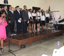 Irina Madrazo (flautista) y el coro de II Iglesia Bautista de Cárdenas