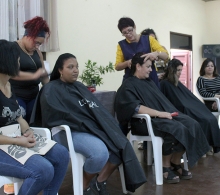 Dueñas de peluquerías de Cárdenas y Matanzas demuestran sus habilidades
