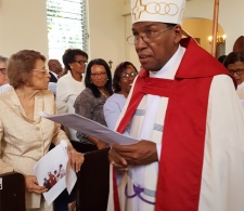 Rvdmo. Moisés Quezada Mota