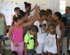 Los niños representan el Arca de Noé