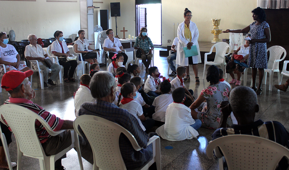 Especialistas de la Pastoral para la atención a ancianos y personas con necesidades especiales del CCRD-Cuba y personal de la salud conversaron ampliamente sobre la necesidad de sensibilizar