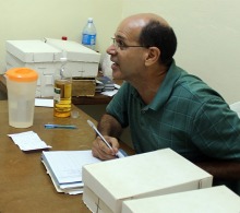 El Dr. Samuel Hernández se ocupa de la atención en Medicina natural y tradicional