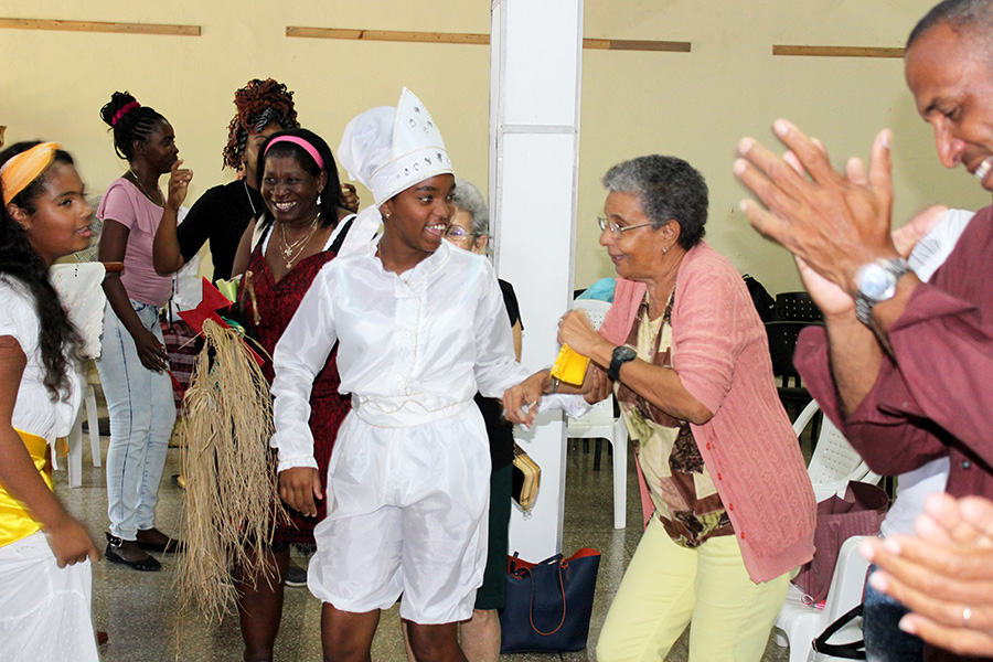 El baile y música tradicional ganó el ánimo de todos